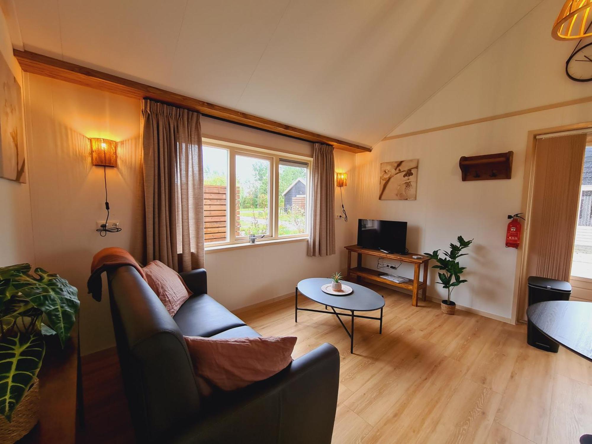 2-Persoons Luxe Vakantiewoning De Veenhoop Exterior foto